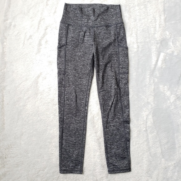 *SOLD* Bundle of 2 Aerie Leggings w/Pockets sz M! - Picture 7 of 8